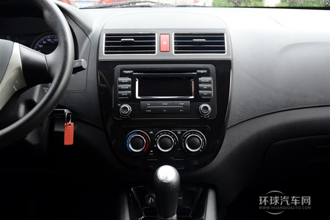 2013款 1.8T 尊貴型