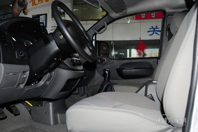 2014款 M3 1.6L 7座豪華型