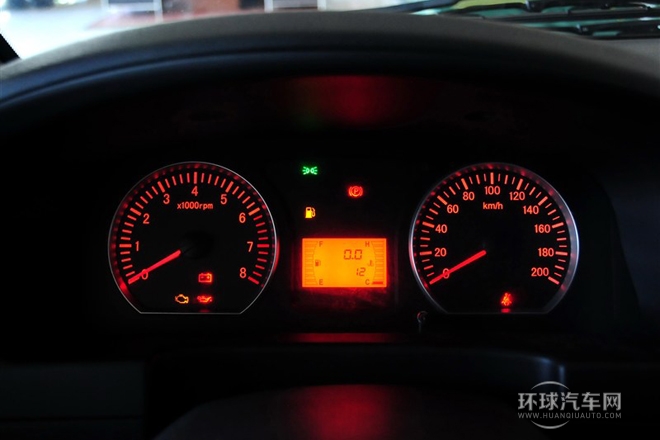 2014款 M3 1.6L 7座豪華型