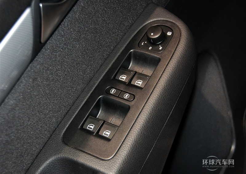 2013款 2.0TSI 標配型 歐V