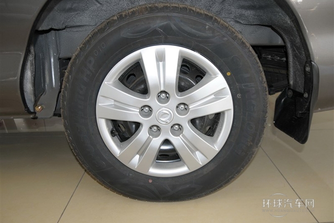 2014款 M3 1.6L 7座舒適型