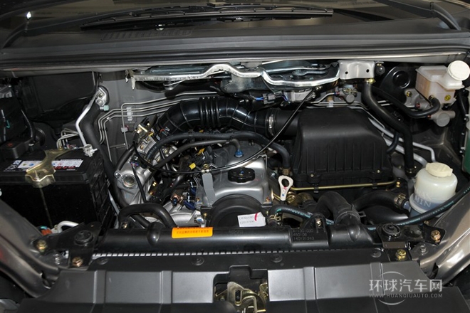 2014款 M3 1.6L 7座舒適型