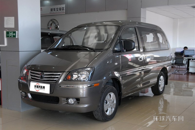 2014款 M3 1.6L 7座舒適型