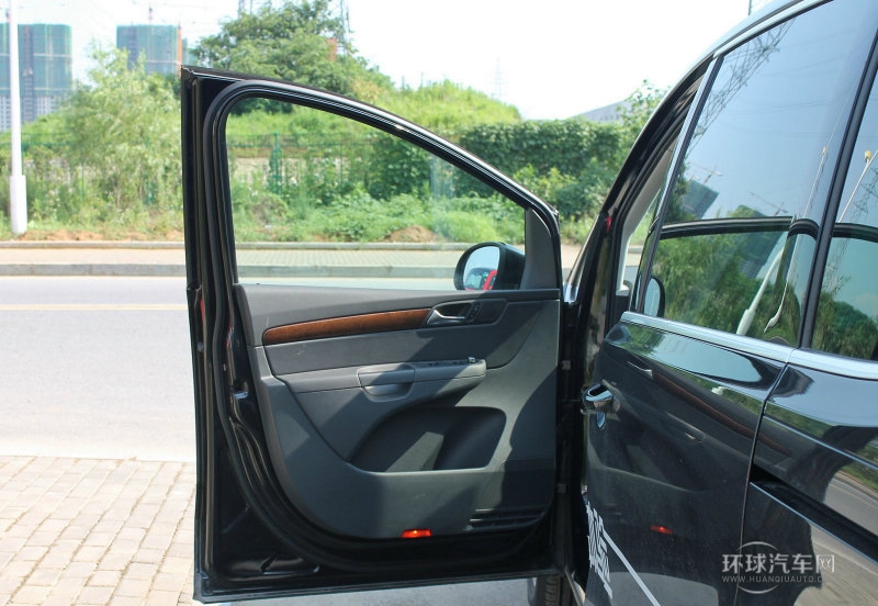 2013款 2.0TSI 豪華型 歐V