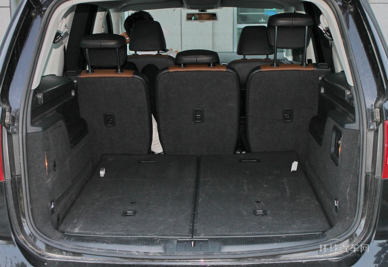 2013款 2.0TSI 豪華型 歐V