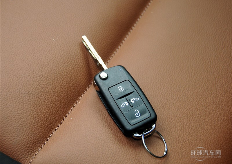 2013款 2.0TSI 舒適型 歐V