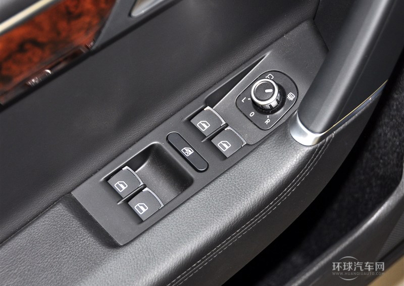 2012款 旅行版 2.0TSI 豪華型