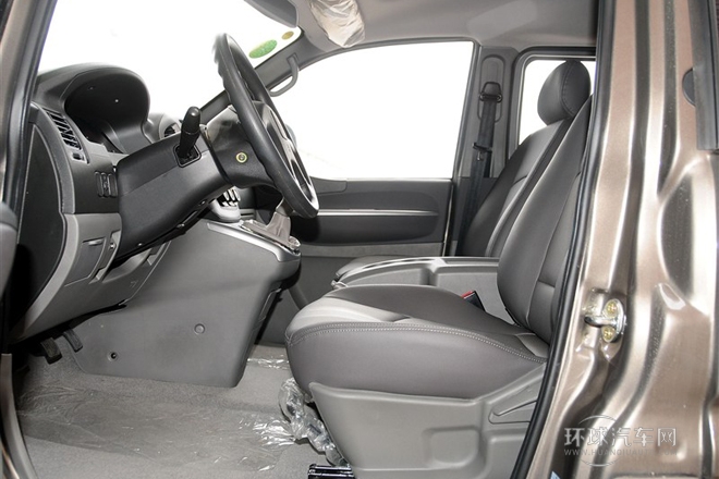 2014款 M5 Q3 2.0L 7座長軸豪華型