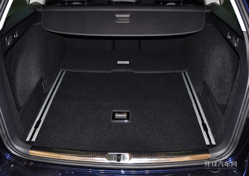 2012款 旅行版 2.0TSI 豪華型