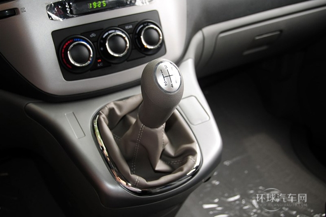 2014款 M5 Q3 2.0L 7座長(zhǎng)軸豪華型