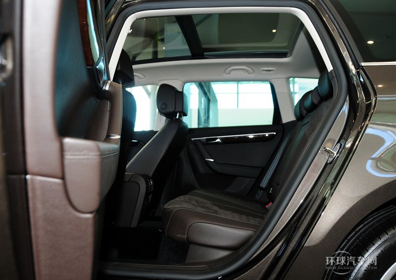 2012款 旅行版 2.0TSI 舒適型