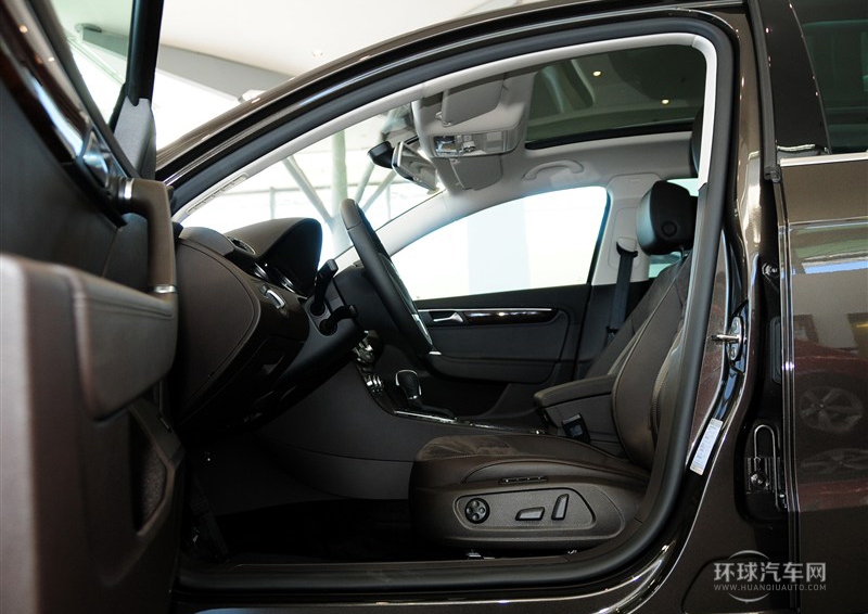 2012款 旅行版 2.0TSI 舒適型