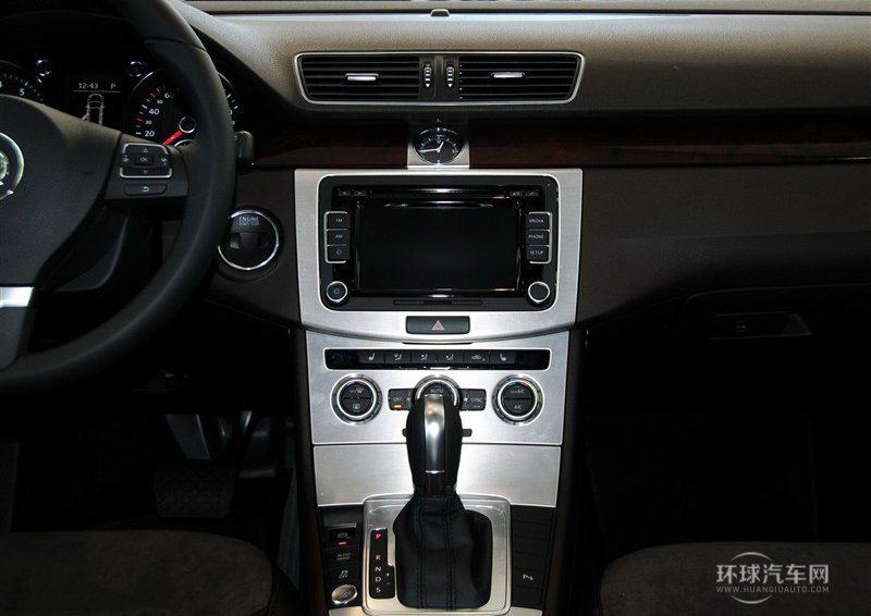 2012款 旅行版 2.0TSI 舒適型