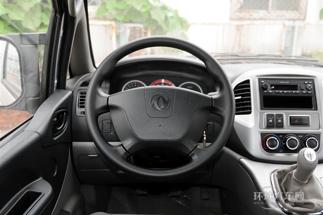 2014款 M5 Q7 2.0L 7座長軸舒適型