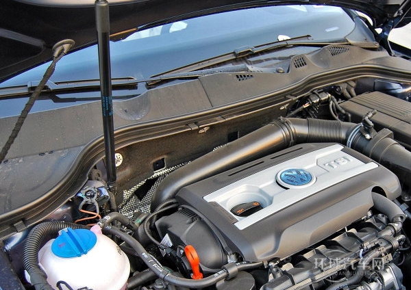 2012款 旅行版 2.0TSI 四驅(qū)豪華型