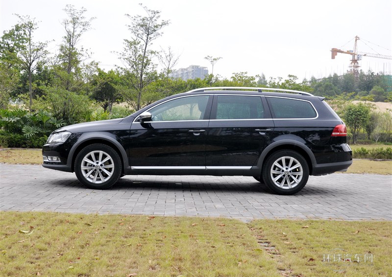 2012款 旅行版 2.0TSI 四驅豪華型