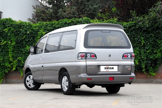 2014款 V3 1.5L 7座標準型II