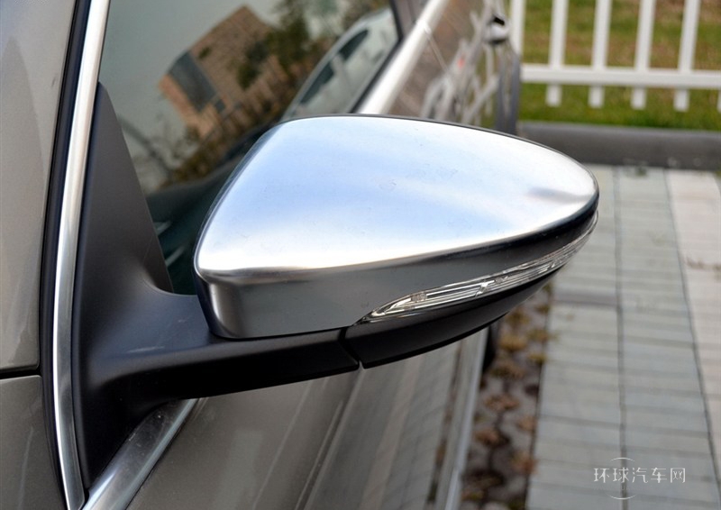 2012款 旅行版 2.0TSI 四驅舒適型