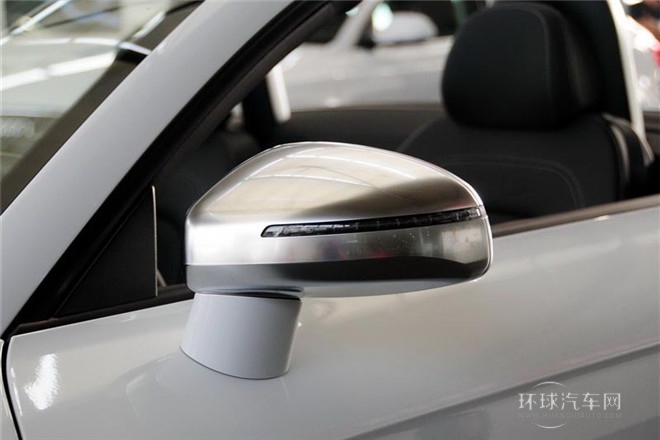 2013款 TTS Roadster 2.0TFSI quattro