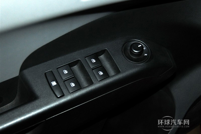 2011款 兩廂 1.4L AT SE