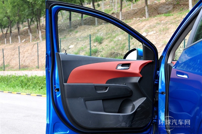 2011款 兩廂 1.6L AT SX