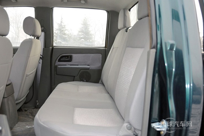 2010款 2.4T柴油標(biāo)準(zhǔn)型4D25