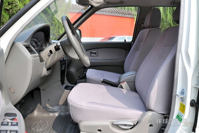 2009款 2.4T柴油超豪華型