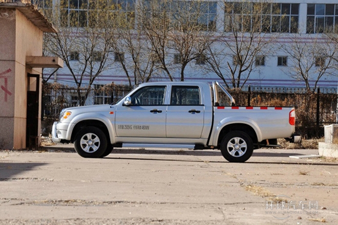 2013款 2.8T兩驅柴油精英版中雙