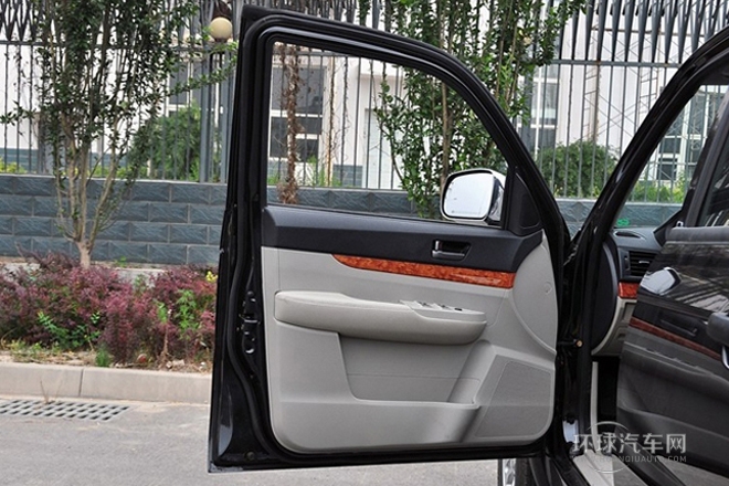 2014款 2.8T兩驅柴油VP泵實用型中雙