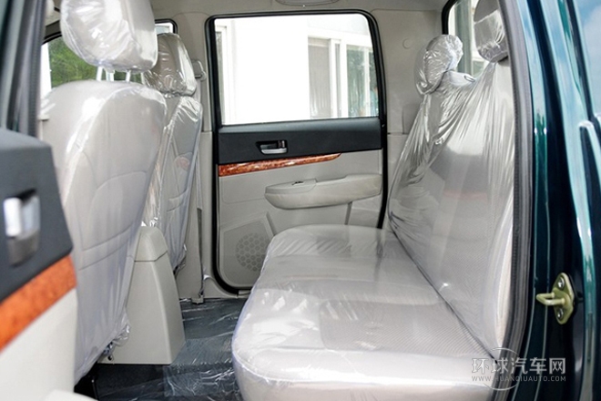 2013款 2.4L汽油兩驅(qū)