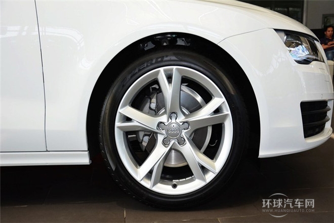 2014款 30 FSI 進(jìn)取型