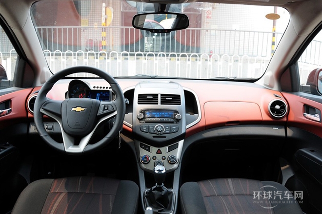 2011款 兩廂 1.6L MT SX