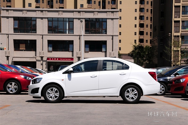 2011款 三廂 1.4L AT SE