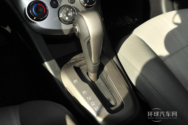 2011款 三廂 1.4L AT SL