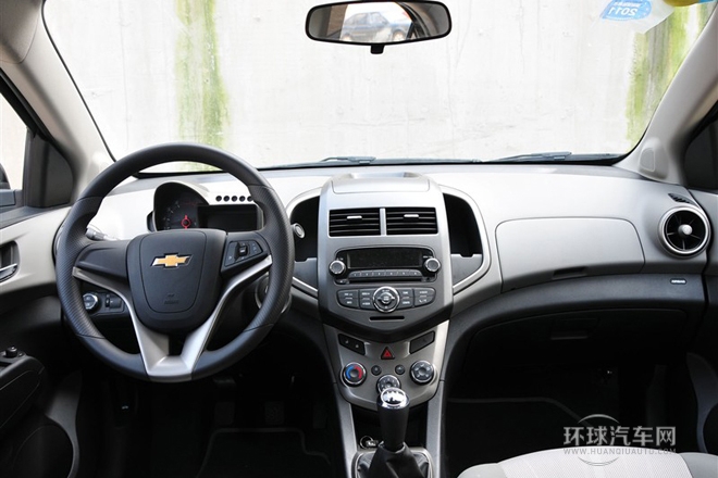 2011款 三廂 1.4L MT SE