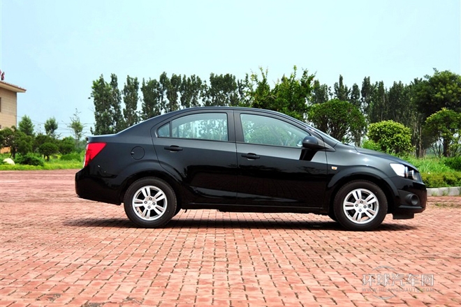 2011款 三廂 1.4L MT SE