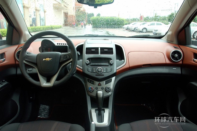 2011款 三廂 1.6L AT SX