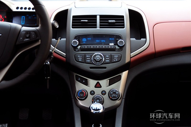 2011款 三廂 1.6L MT SX