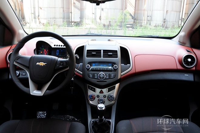 2011款 三廂 1.6L MT SX