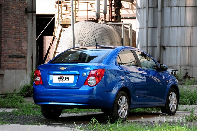 2011款 三廂 1.6L MT SX