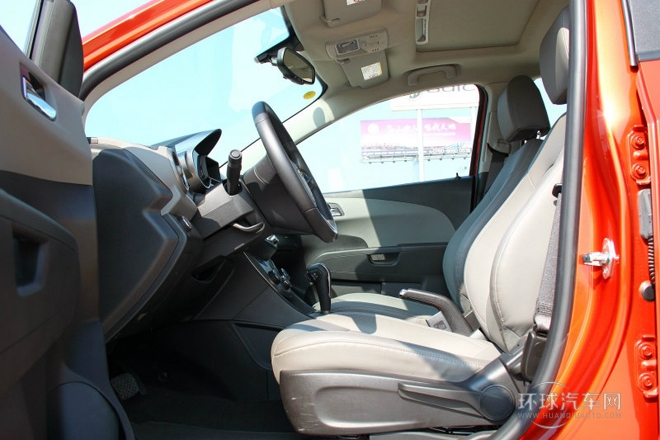 2013款 兩廂 1.6L AT SX 風(fēng)尚影音版