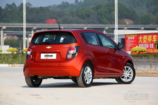 2013款 兩廂 1.6L AT SX 風(fēng)尚影音版