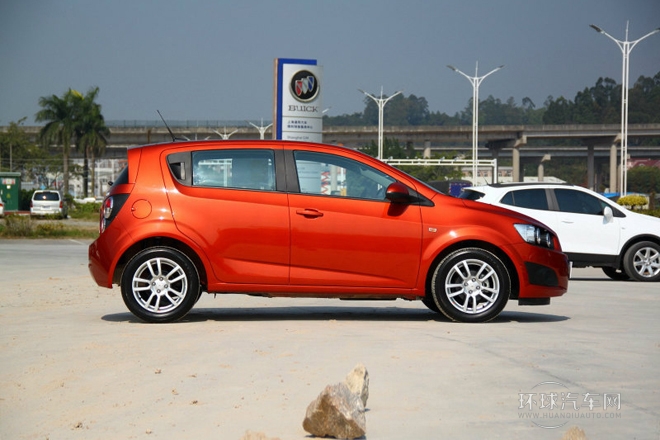 2013款 兩廂 1.6L AT SX 風尚影音版