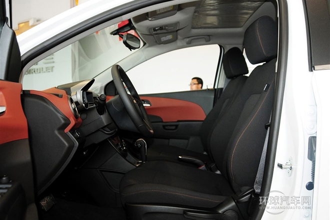 2013款 三廂 1.6L AT SX 風尚影音版