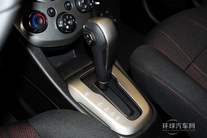 2013款 三廂 1.6L AT SX 風(fēng)尚影音版