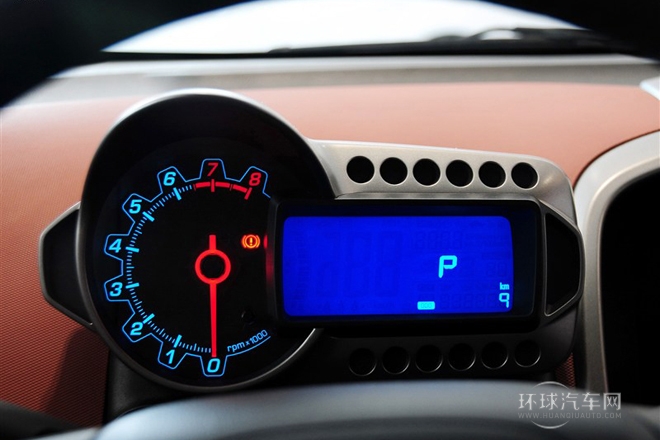 2013款 三廂 1.6L AT SX 風尚影音版