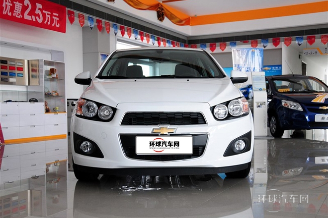 2013款 三廂 1.6L AT SX 風(fēng)尚影音版