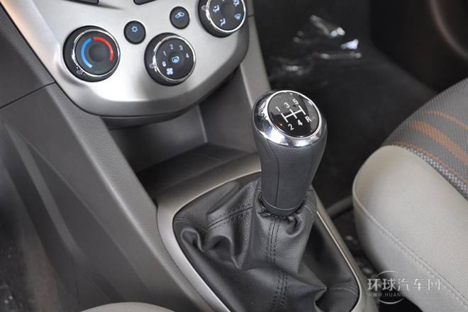 2013款 三廂 1.6L MT SX 風尚影音版