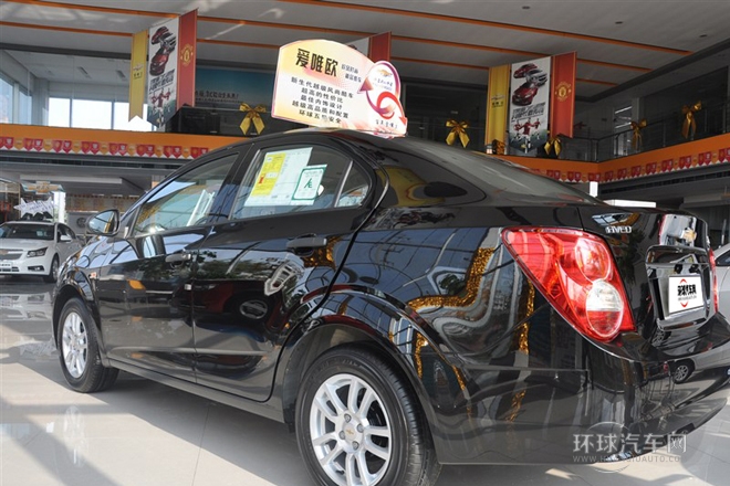 2013款 三廂 1.6L MT SX 風尚影音版