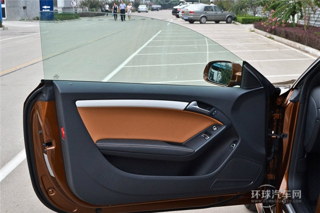 2013款 Coupe 40 TFSI風尚版